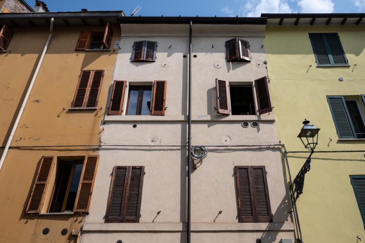 A due passi della casa natale del Maestro Toscanini Parma Esterno foto