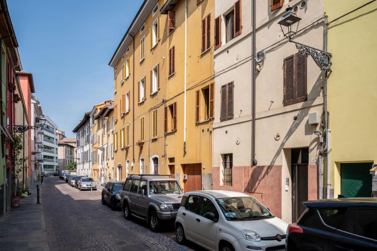 Appartamento A due passi della casa natale del Maestro Toscanini Parma Esterno foto