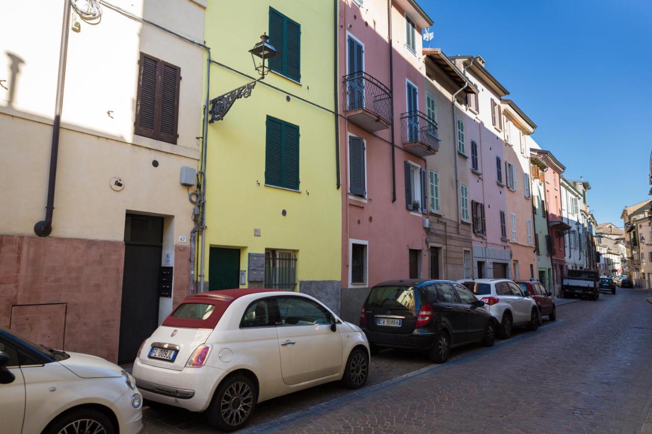 Appartamento A due passi della casa natale del Maestro Toscanini Parma Esterno foto